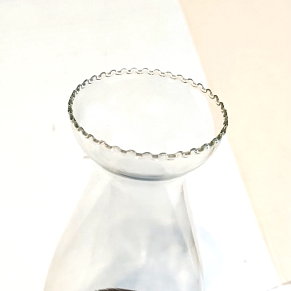 Hurricane Glass Globe Brass Candle Holder - Picture 4 of 9